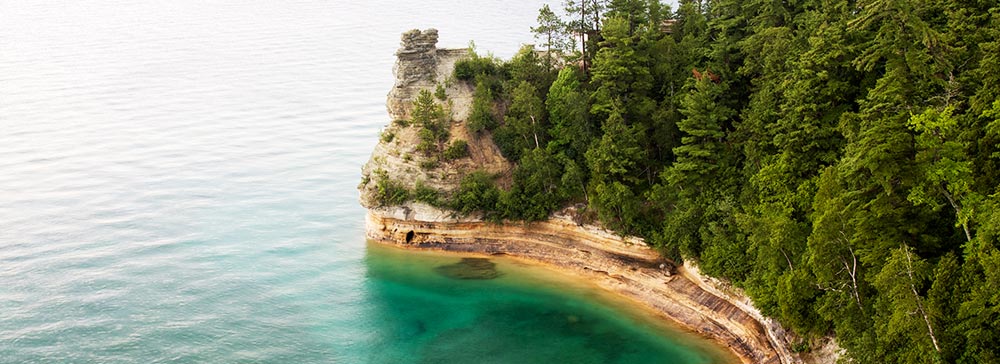 Munising Michigan Travel Guide: Upper Peninsula MI Vacation